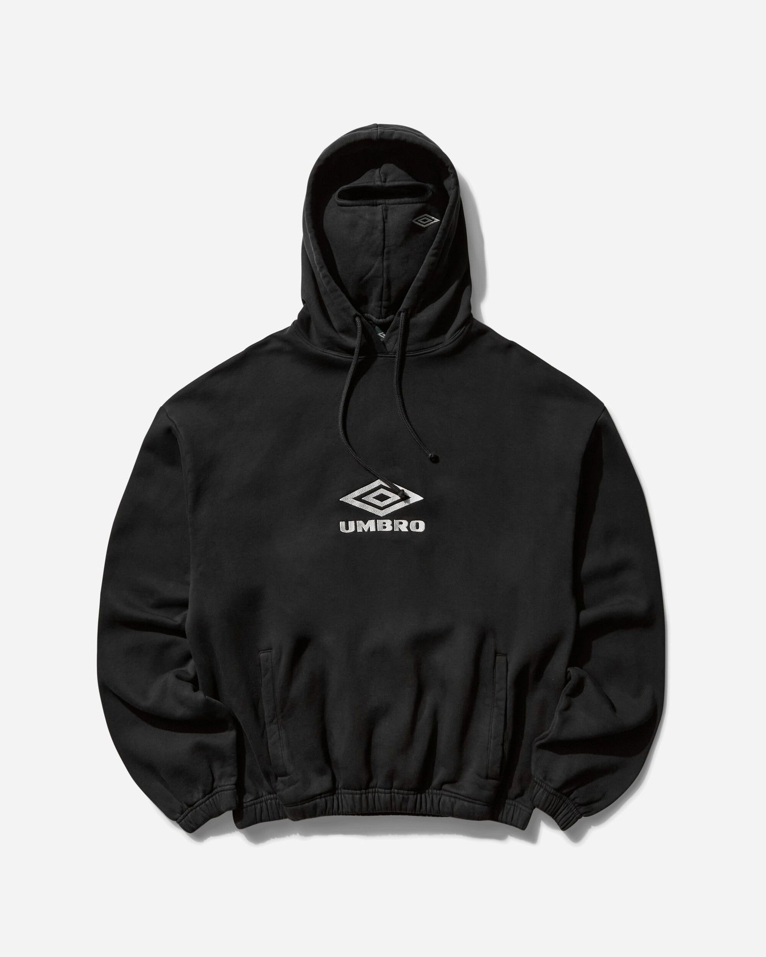 Sweatshirt Umbro Masked Logo Hoodie Sort | UBMW0216FA147 BLK0020, 0