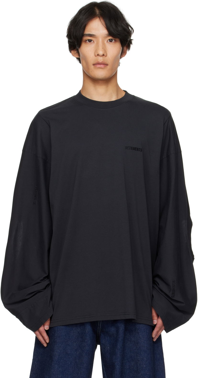 T-shirt VETEMENTS VETEMENTS Logo Cut-Up Longsleeve T-Shirt Sort | UH76LS580B