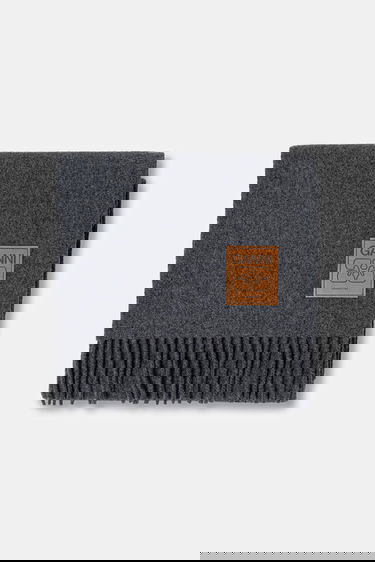 Tørklæde GANNI Smooth Double Face Wool Solid Scarf Grå | A6932, 1