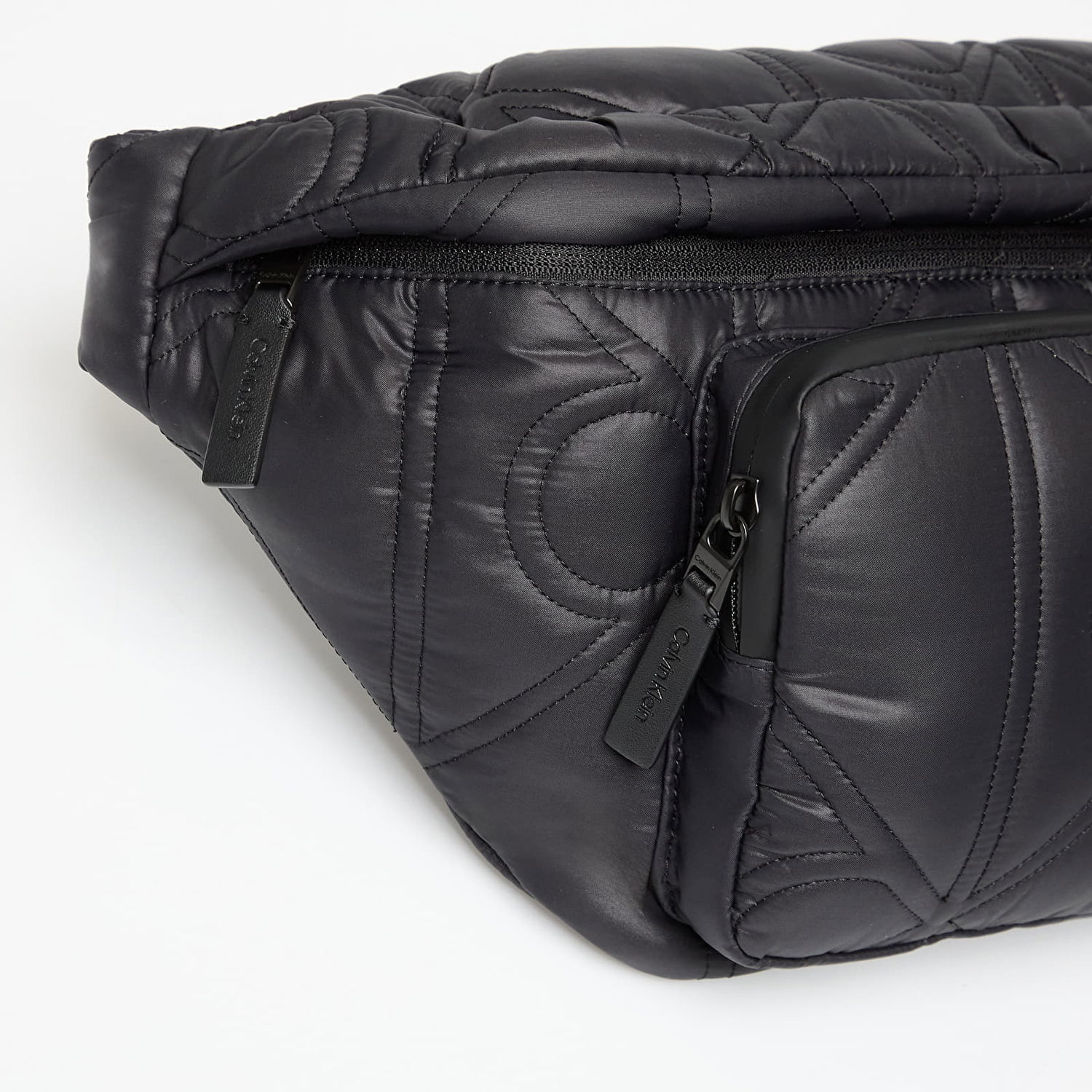 Taljetaske CALVIN KLEIN Calvin Klein Puffer Sling Bag Sort | LV04D3142G UB1, 1