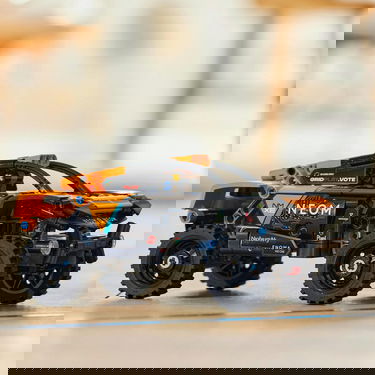 Collectible LEGO Technic 42166 NEOM McLaren Extreme E Race Car Flerfarvet | 42166LEG, 3