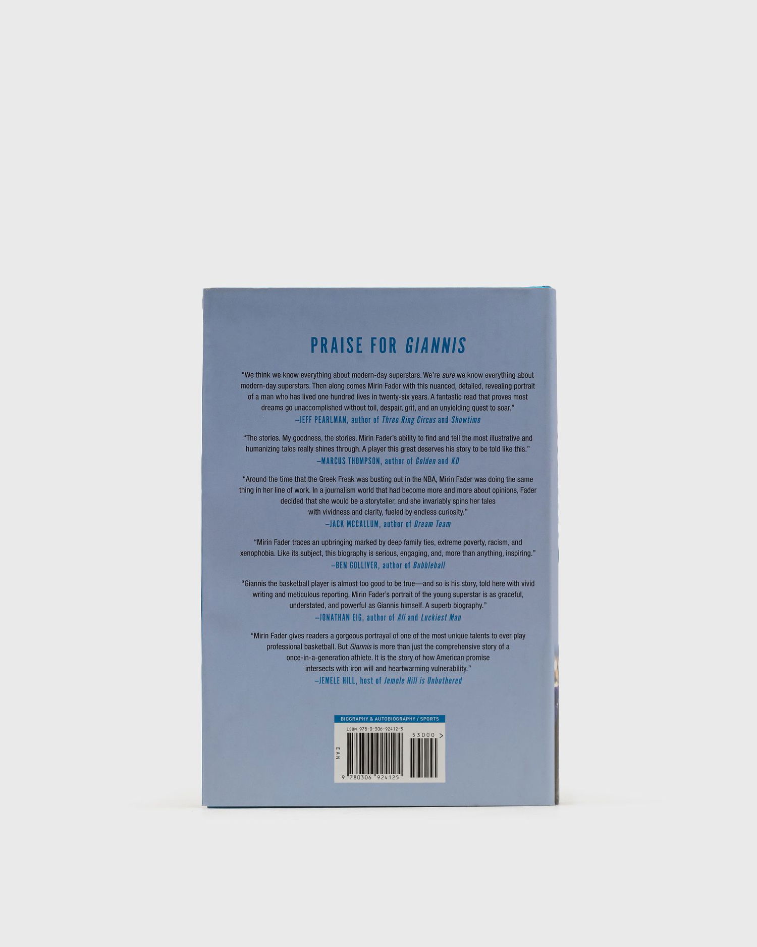 Bog og blad gestalten "Giannis: The Improbable Rise Of An NBA Champion" By Mirin Fader" Blå | 9780306924125, 1