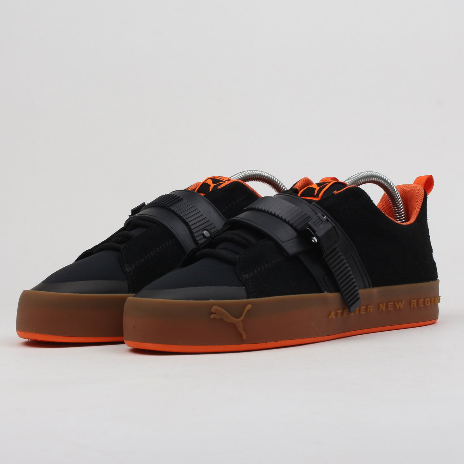Sneakers og sko Puma Court Platform Brace x ATELIER NEW REGIME Sort | 366537 02, 0