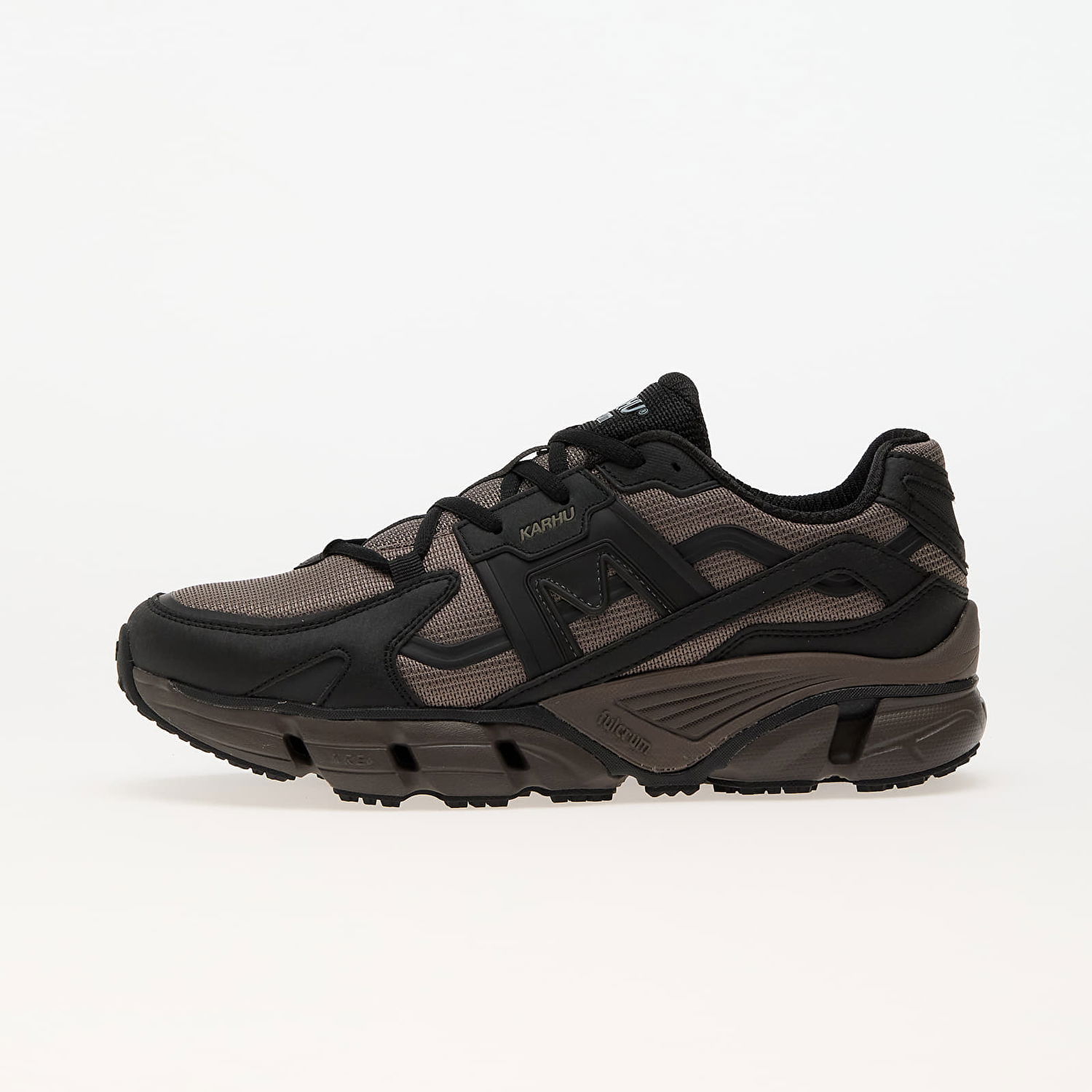 Sneakers og sko Karhu Super Fulcrum Black/ Falcon Sort | F860001, 0