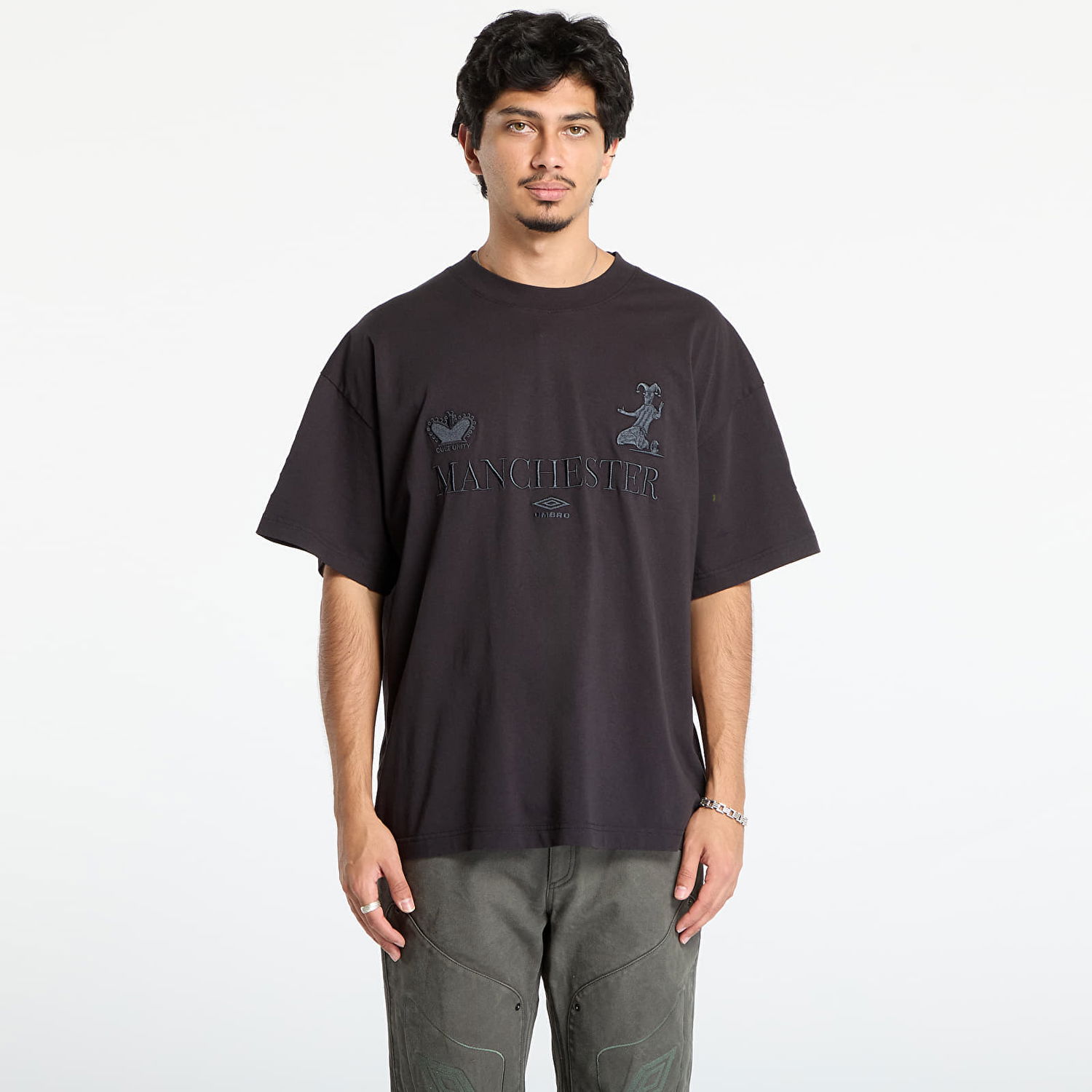 T-shirt Umbro Manchester Cult Unity Embroidered Oversized T-Shirt Sort | UBMW0397JY121 BLK0020, 0