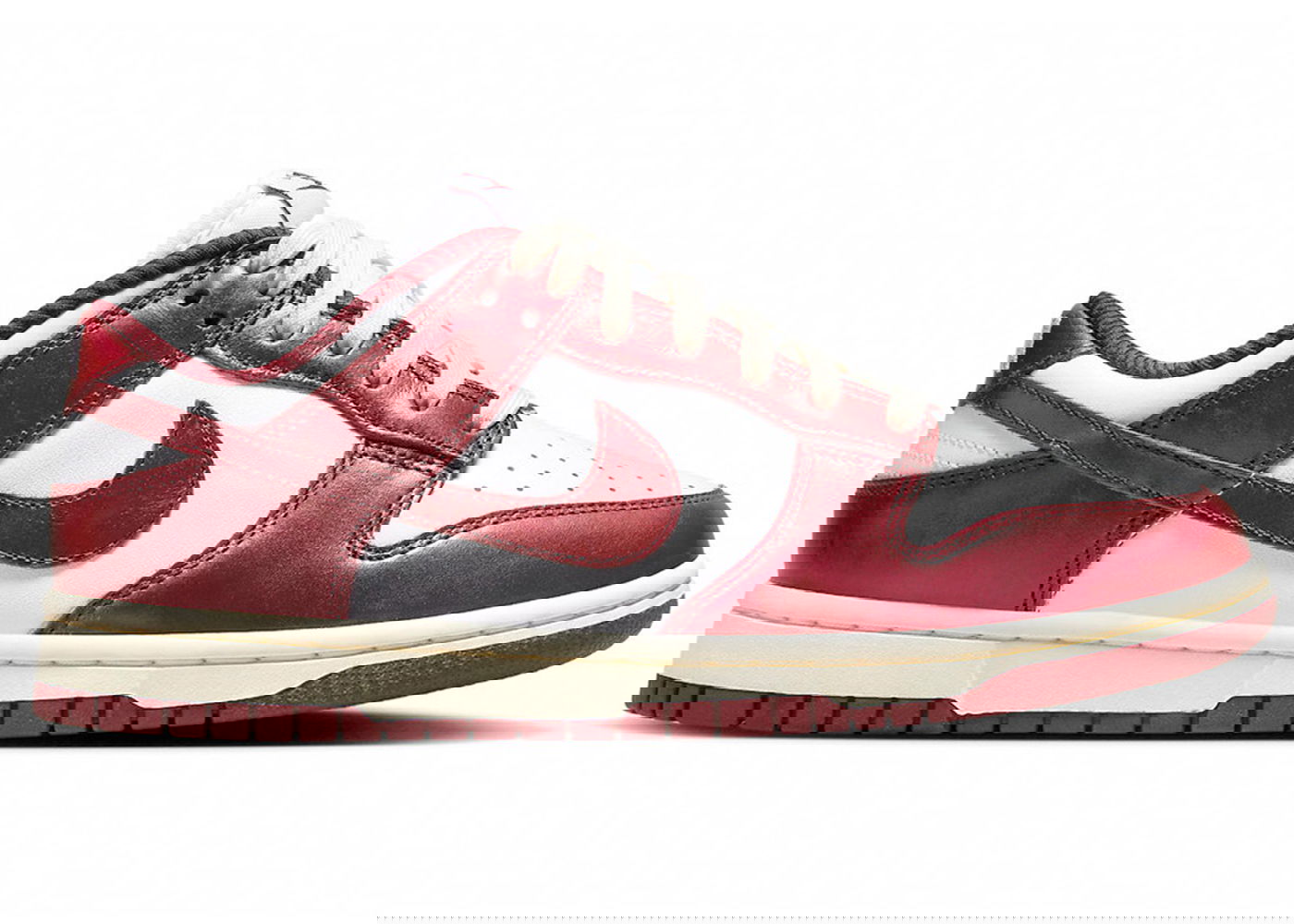 Sneakers og sko Nike Dunk Low PRM "Team Red" W Rød | FJ4555-100, 1