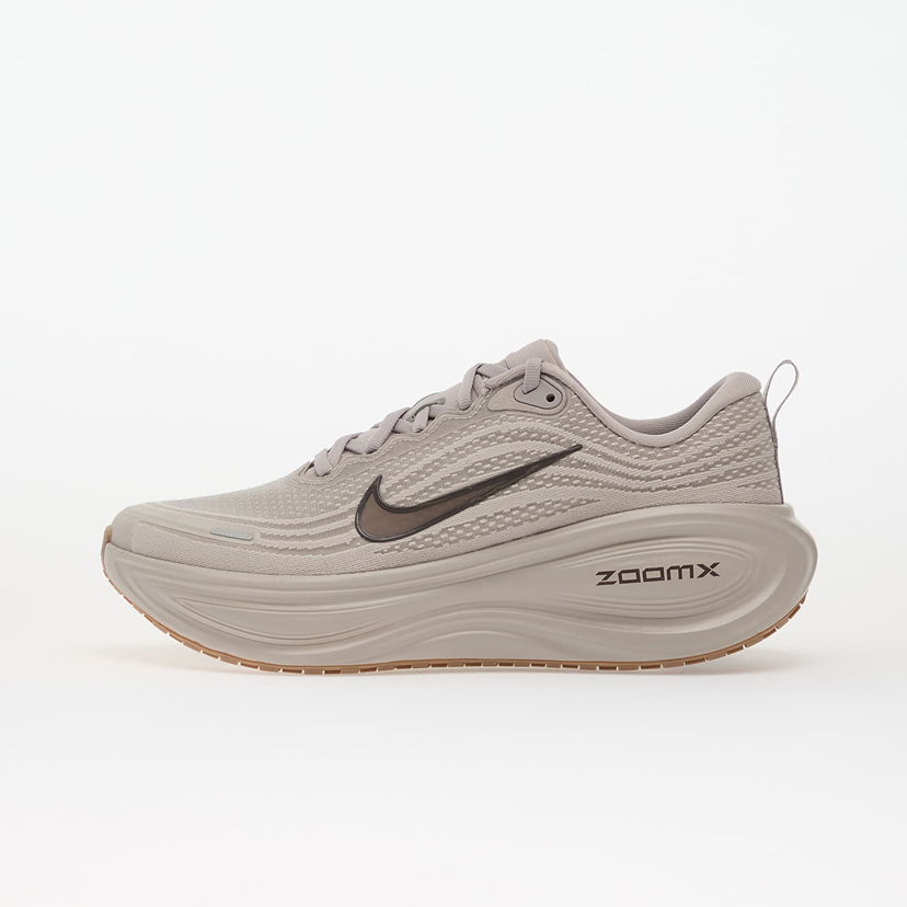 Sneakers og sko Nike Vomero Plus Beige | HV8150-005