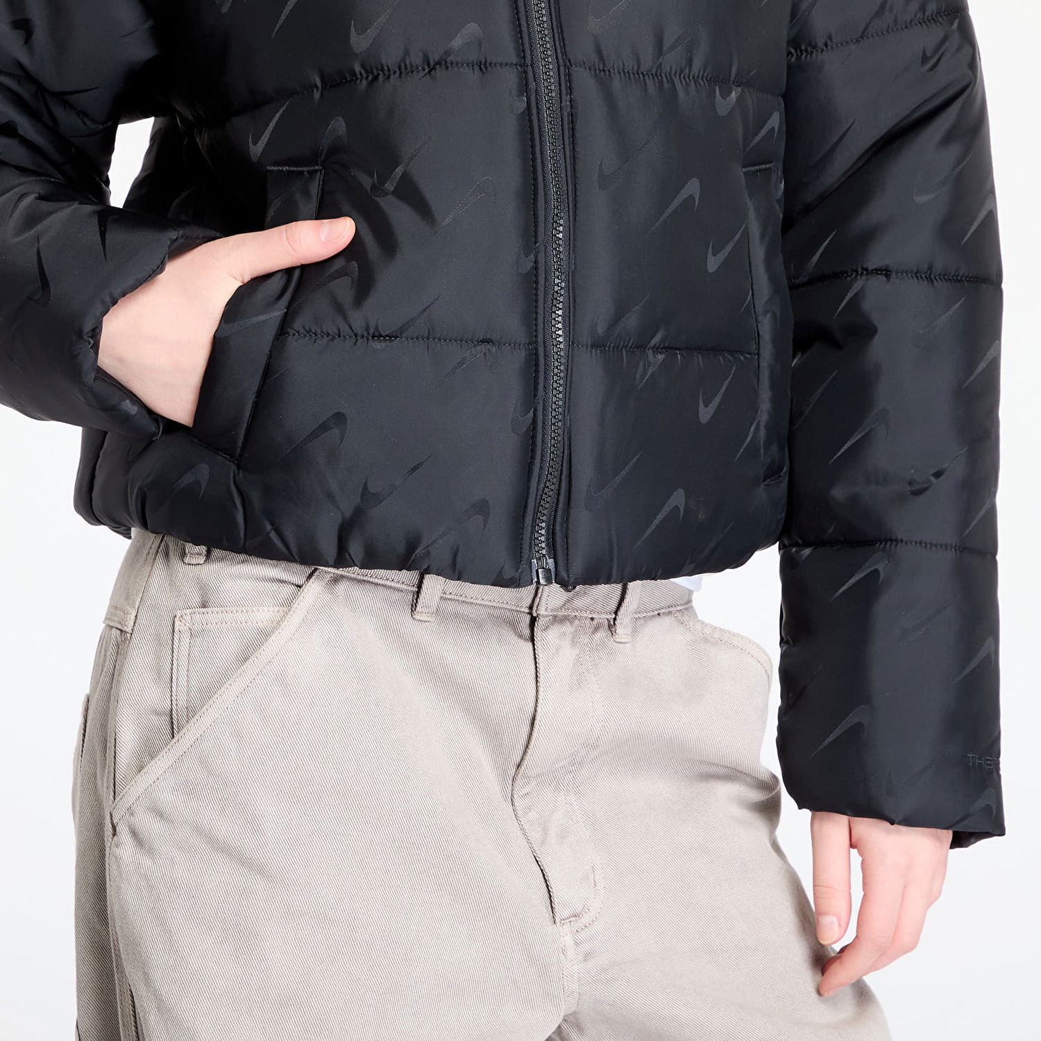 Puffer jakke Nike W Nsw Tf Snfl Nk Clsc Pfr Aop Puffer Jacket Sort | FV7941-010, 1
