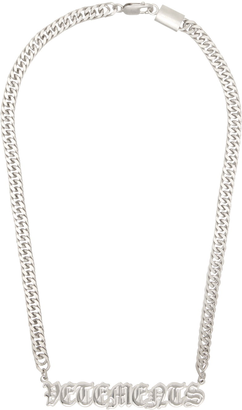 Halskæde VETEMENTS Gothic Logo Necklace Grå | UE64NE150S, 0