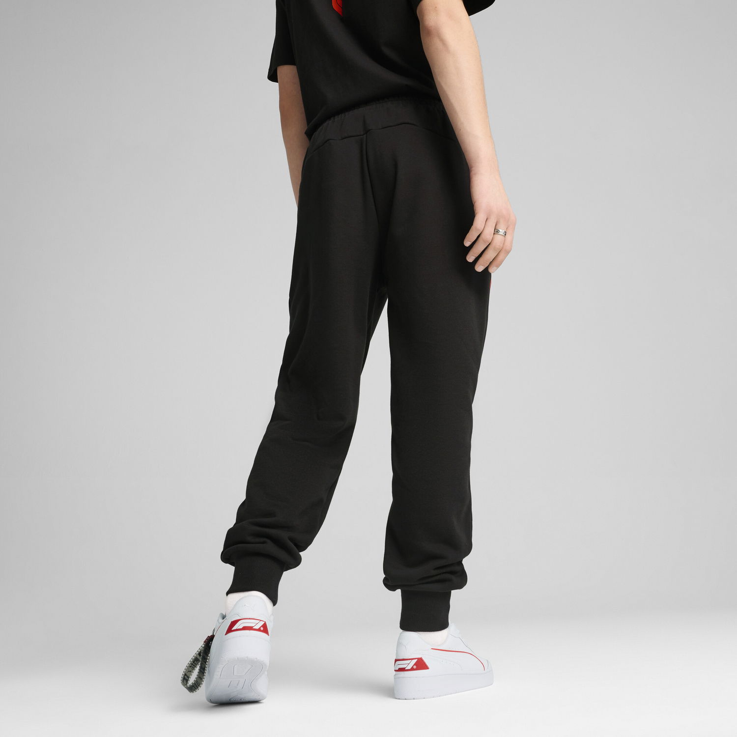 Joggingbukser Puma F1® ESS+ Relaxed Fit Sweatpants Sort | 630123_01, 1