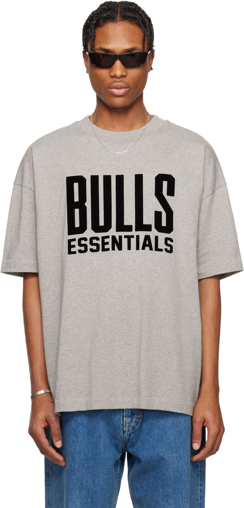 T-shirt Fear of God Fear of God ESSENTIALS NBA Bulls Short Sleeve T-Shirt Grå | 125AL244104F