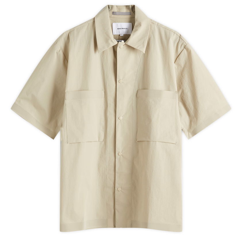 Skjorte NORSE PROJECTS Norse Projects Hermann Travel Light Short Sleeve Shirt, Size Large Beige | N40-0824-0920