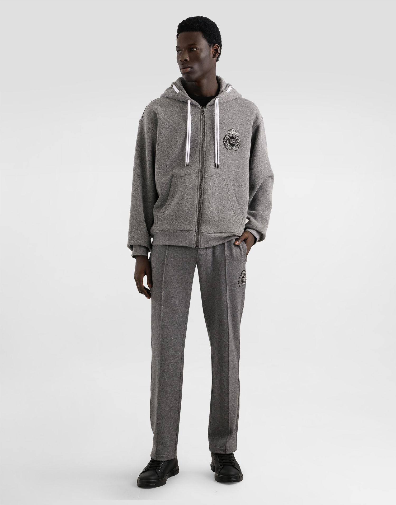 Joggingbukser Dolce & Gabbana Dolce & Gabbana Jersey Joggers With Patch Grå | GP0M5ZG7PJ7S8291, 1