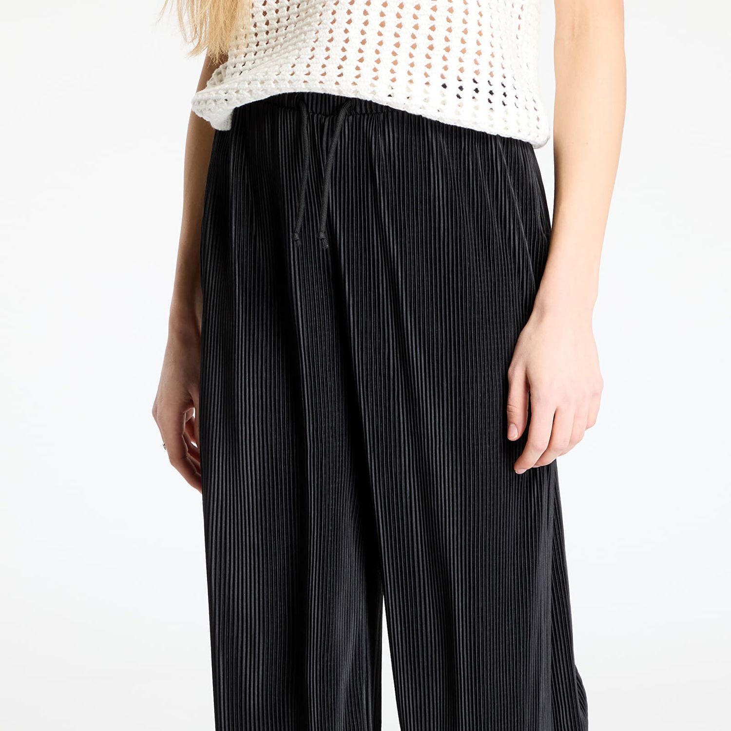 Bukser Urban Classics Urban Classics Plisse Pants Sort | TB5019-00007, 1