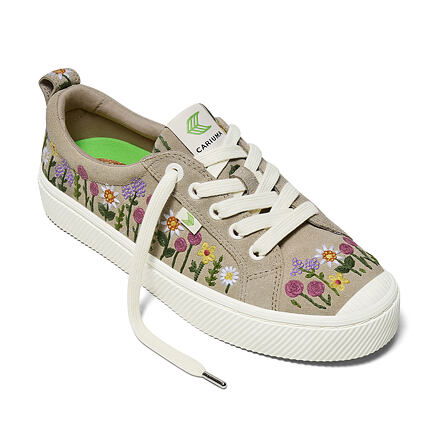Sneakers og sko Cariuma OCA Low Embroidered Flowers Grå | 100102N33, 1