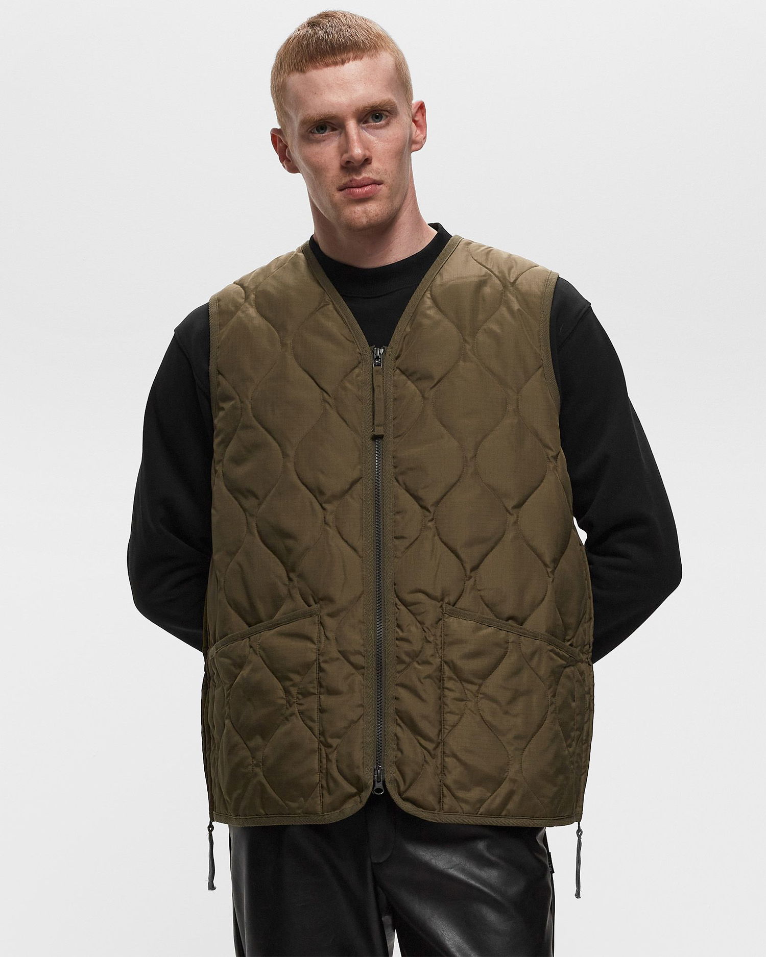 Vest TAION MILITARY ZIP V-NECK DOWN VEST Grøn | TAION-001ZML-1-DOLIVE, 1