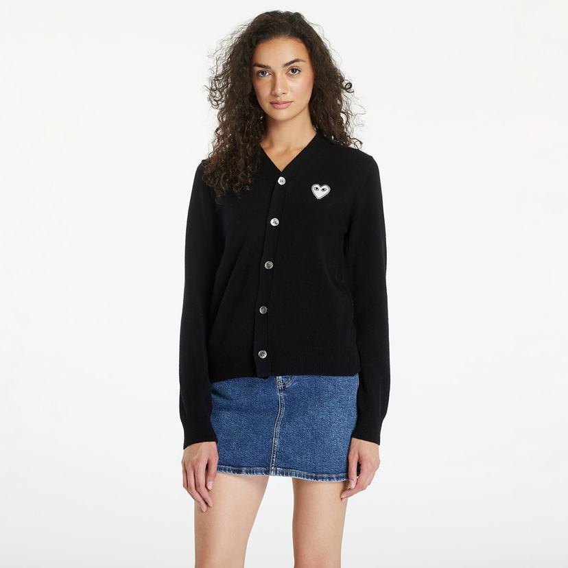 Sweater Comme des Garçons PLAY V-Neck Emblem Knit Cardigan UNISEX Black Sort | AX-N062 BLACK