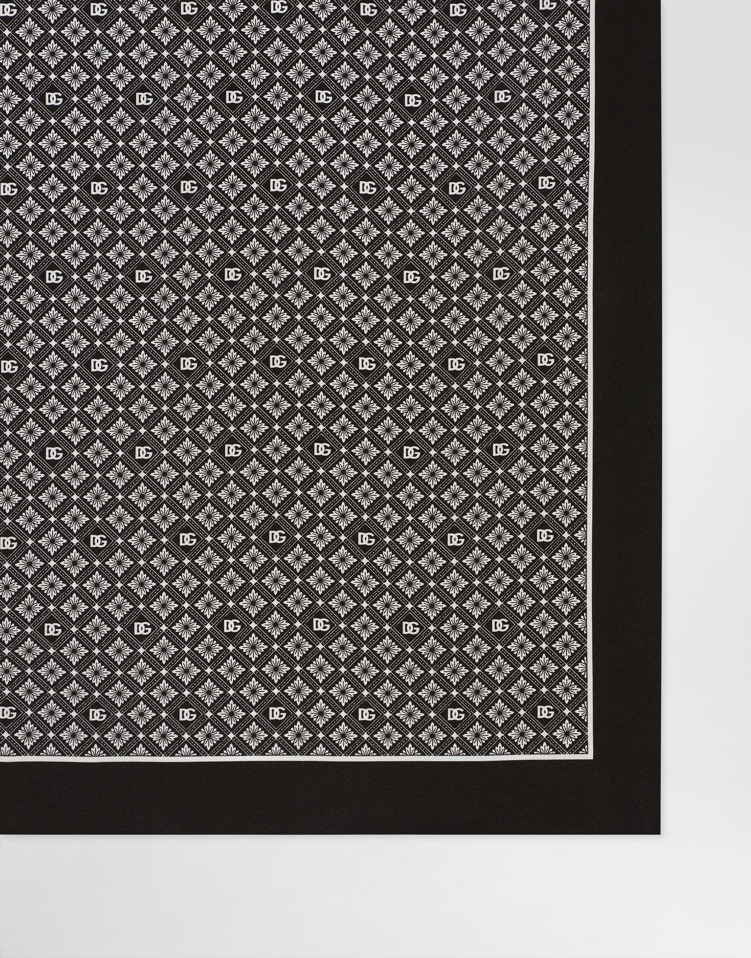 Tørklæde Dolce & Gabbana Silk Scarf With Micro-design And Logo Print Sort | GQ368EG0WTAX0800, 1
