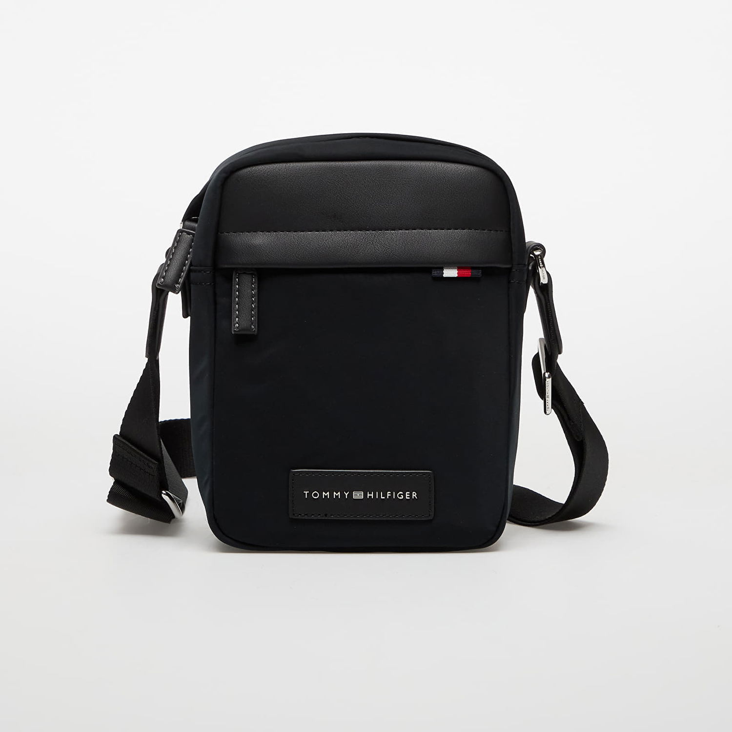 Skuldertaske Tommy Hilfiger Tommy Hilfiger Nylon Mini Reporter Bag Sort | AM0AM13618 BDS, 0
