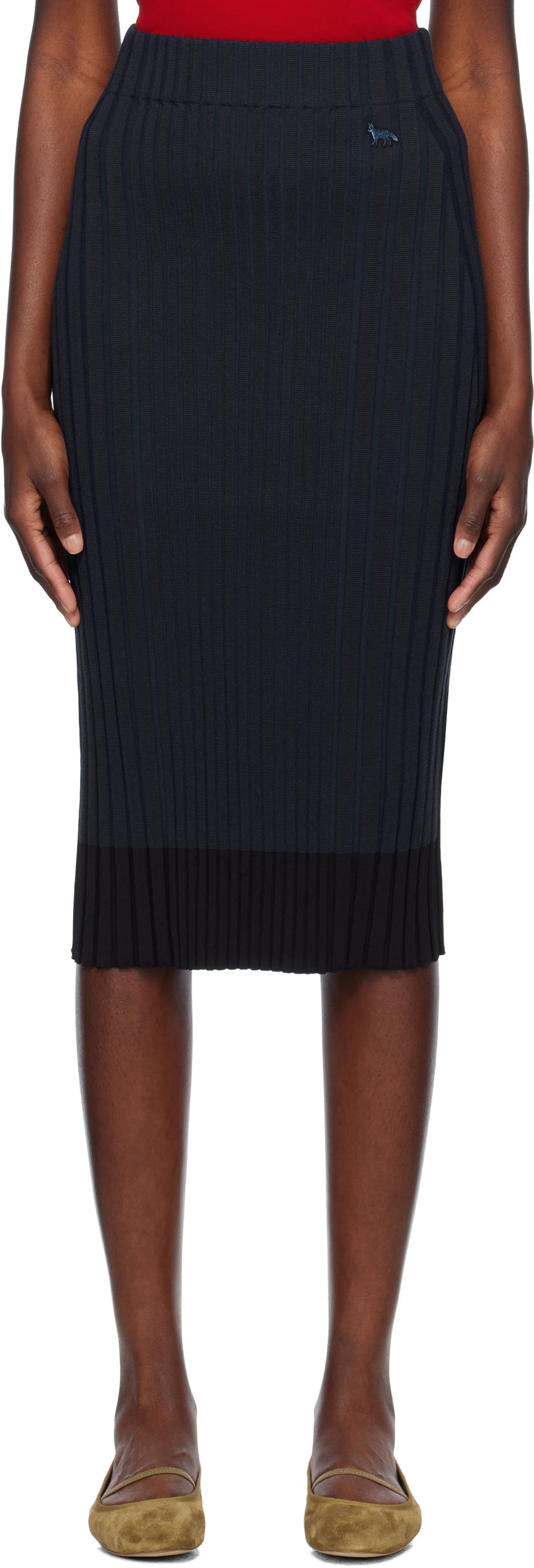 Nederdel MAISON KITSUNÉ Maison Kitsuné Ribbed Midi Skirt with Fox Patch Mørkeblå | OW01520KT1121