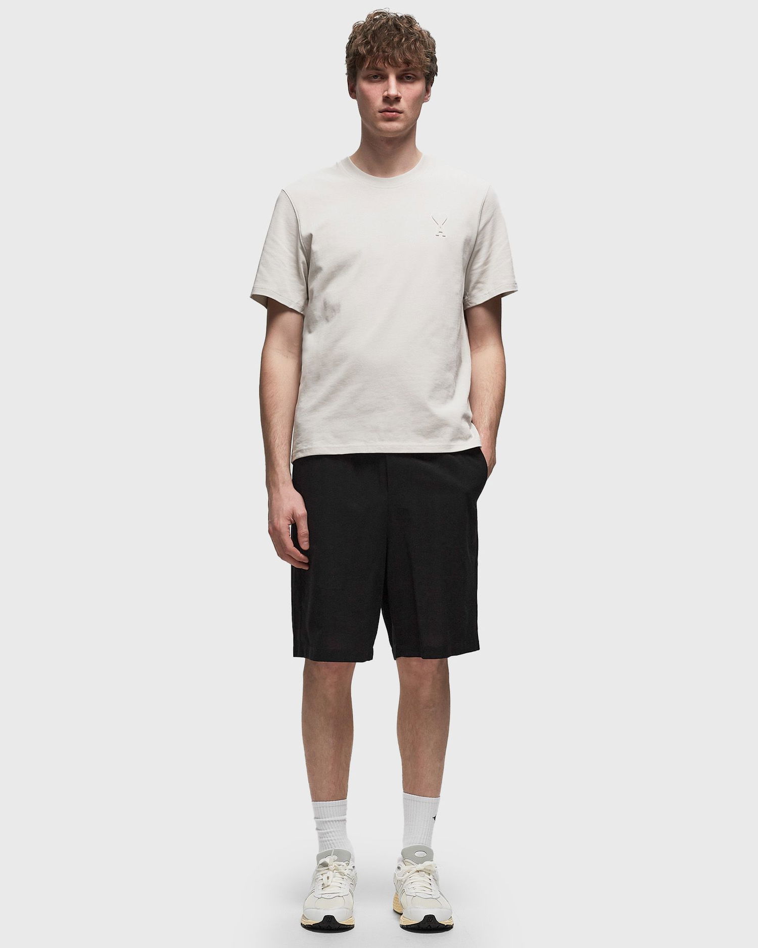 Shorts AMI Paris ELASTICATED WAIST BERMUDA Sort | HSO306.CO0062-001, 1