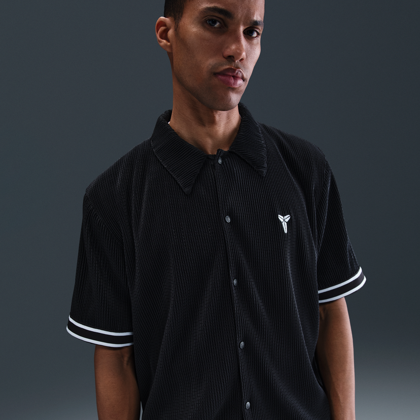 Skjorte Nike Kobe Pleated Short-Sleeve Basketball Top - Size: S Sort | IB0020-010