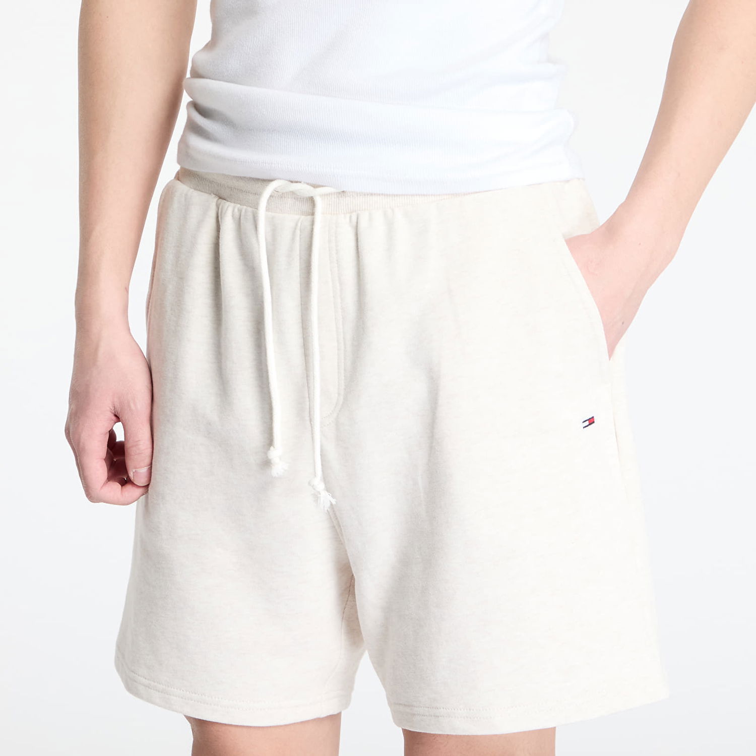 Shorts Tommy Hilfiger Tommy Jeans Entry Graphic Sweatshorts Beige | DM0DM21369 AE3, 1