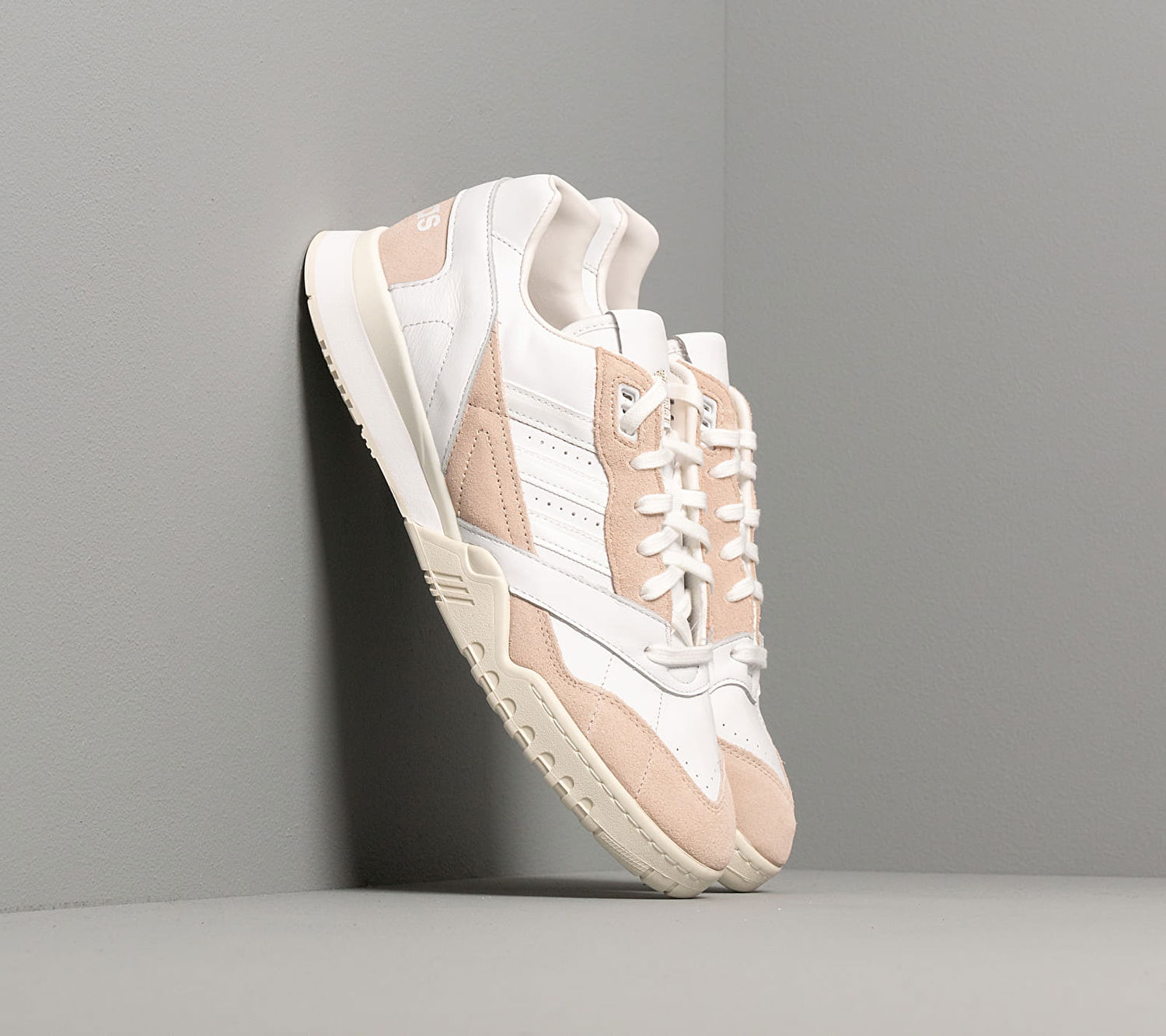 Sneakers og sko adidas Originals A.R. Trainer Hvid | EG5150, 0