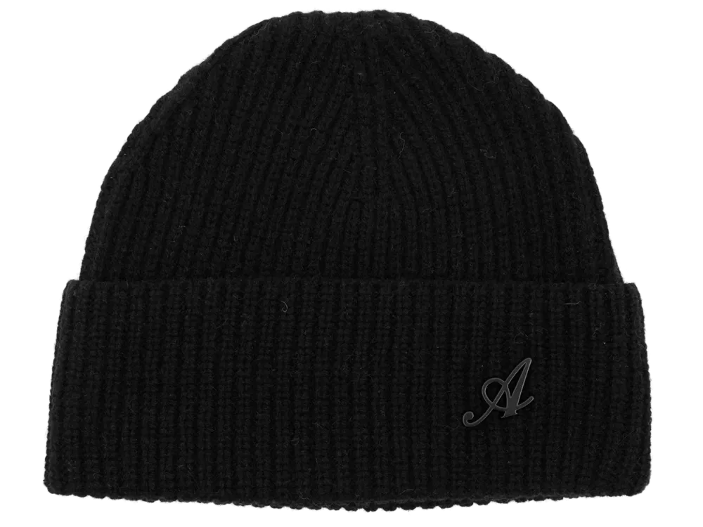 Beanie AXEL ARIGATO Signature Beanie Sort | X0674003, 0
