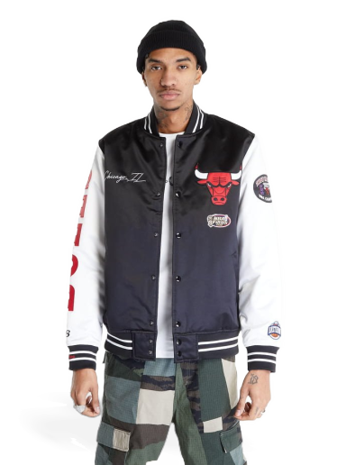 Bomberjakke Mitchell & Ness Team Origins Varsity Satin Chicago Bulls Jacket/ White Sort | OJBF4854-CBUYYPPPBKWH
