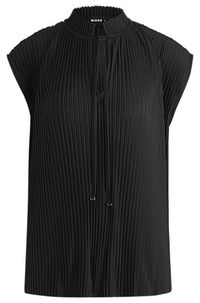 Stretch Sleeveless Plissé Top