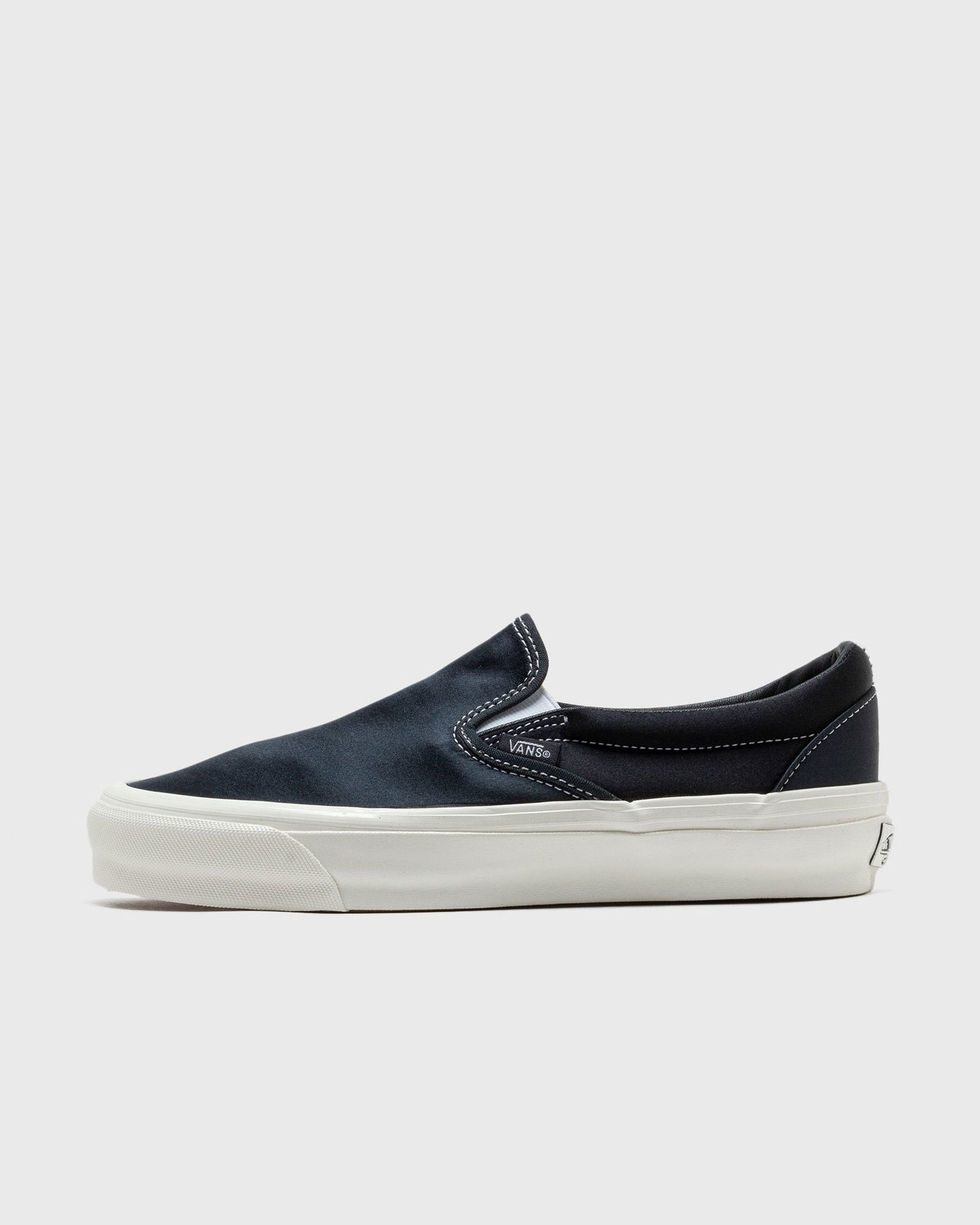Sneakers og sko Vans LX Slip-On Reissue 98 SATN Sort | VN0007PJD6P1, 0