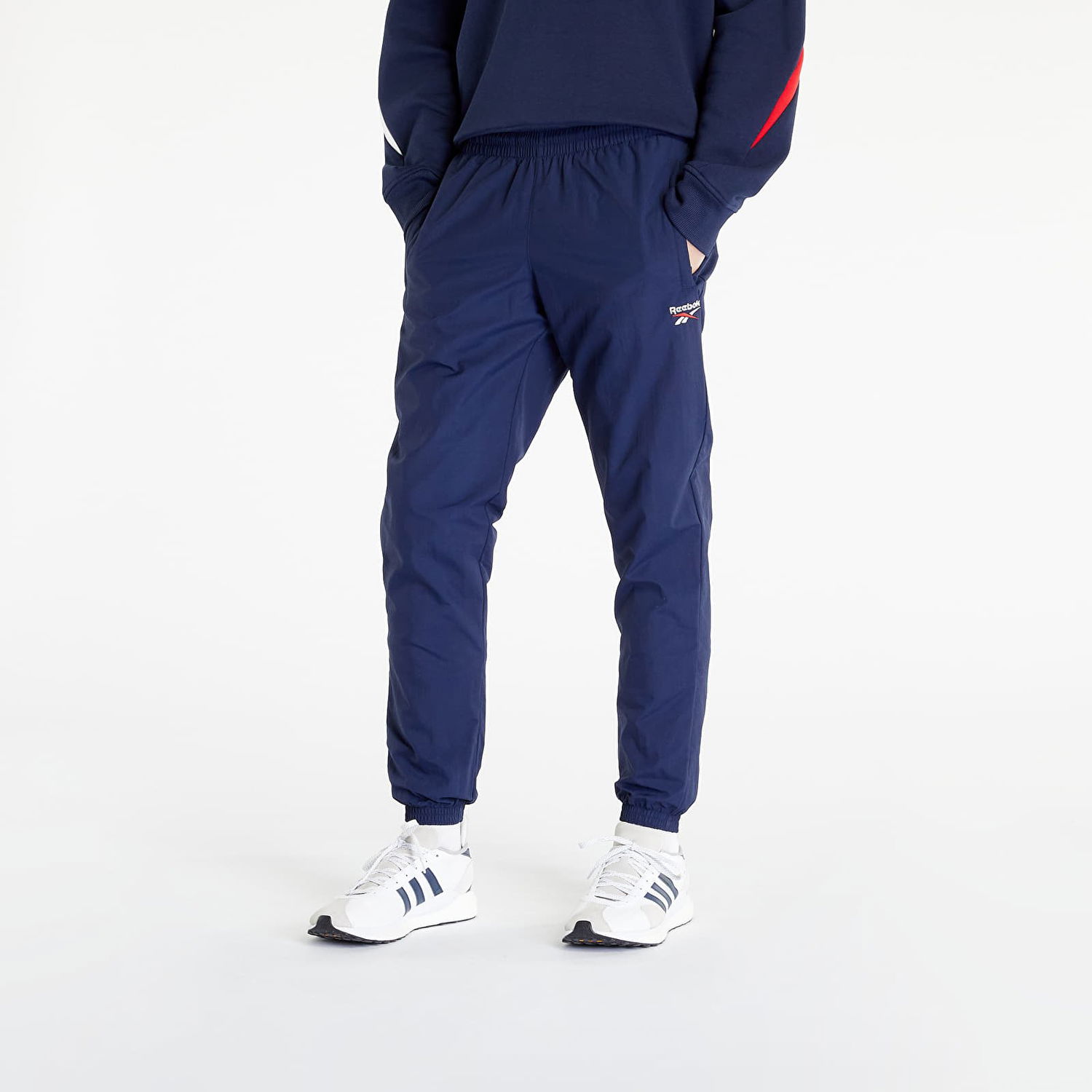 Joggingbukser Reebok Classics Vector Trackpant Vector Mørkeblå | H54439, 1