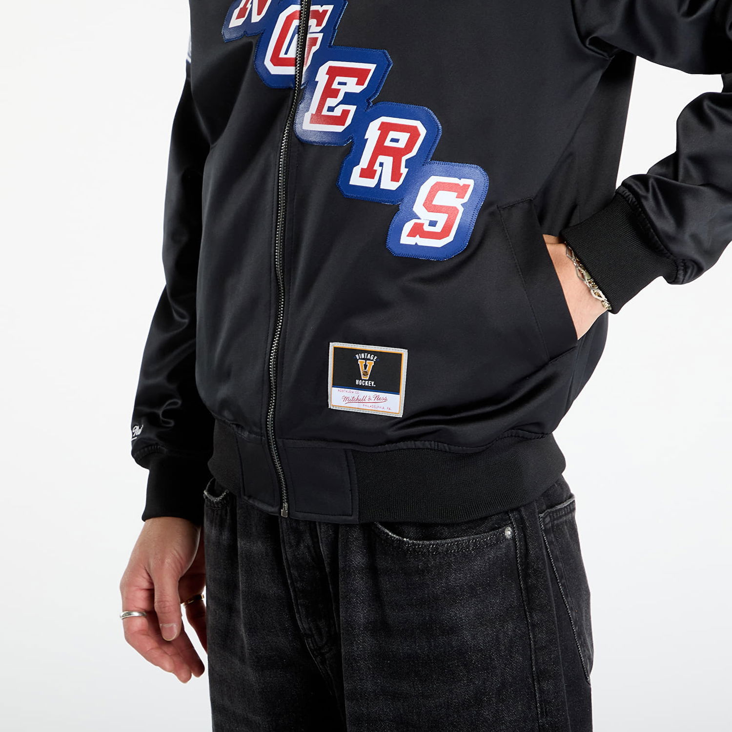 Bomberjakke Mitchell & Ness Maxxed Out NHL Rangers Mark Messier Satin Jacket Sort | JK11279-NYABLCK, 1