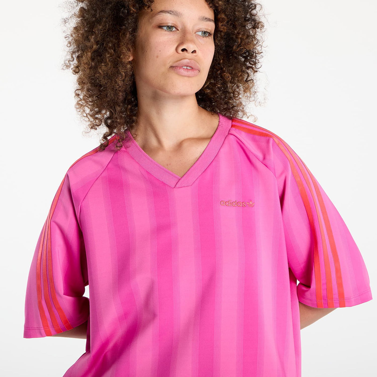 T-shirt adidas Performance Linear Logo Relaxed Fit T-Shirt Lyserød | JW6021, 1
