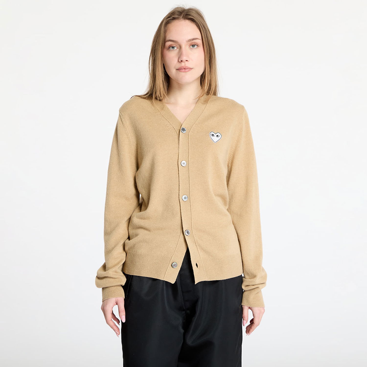 Sweater Comme des Garçons Play White Emblem V-Neck Cardigan Beige | AX-N066 LIGHT CAMEL, 0