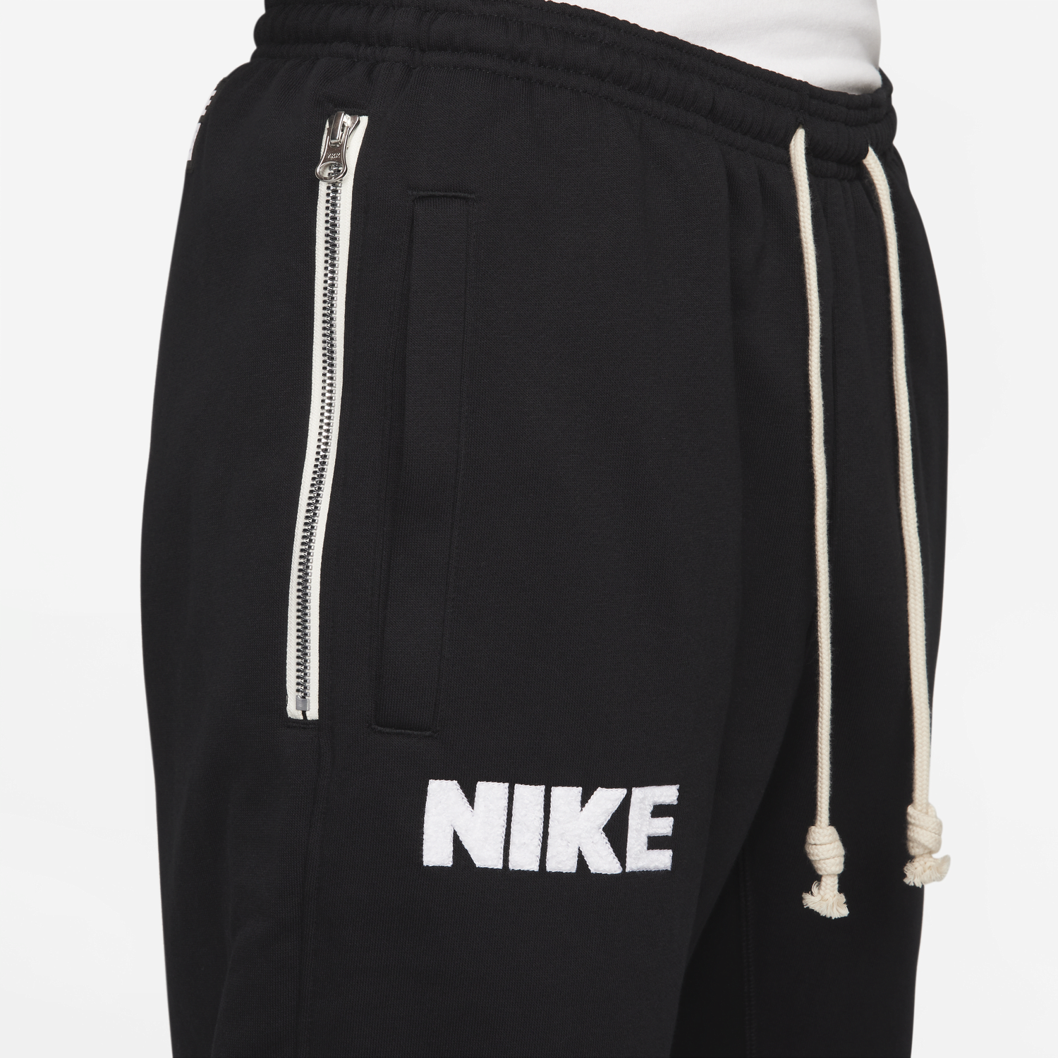 Joggingbukser Nike Dri-FIT Standard Issue Sort | FB7117-010, 1