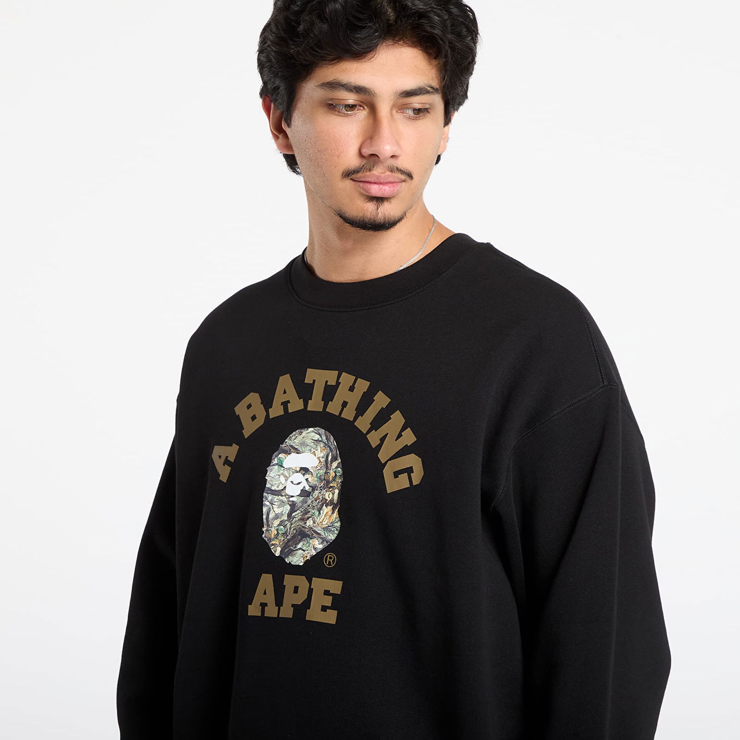 Sweatshirt BAPE Tree Edge Camo College Relaxed Fit Crewneck Sweatshirt Sort | 001SWL801301MBLK, 1