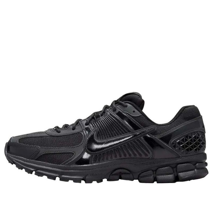 Sneakers og sko Nike Air Zoom Vomero 5 Dover Street Market Sort | FZ3313-001