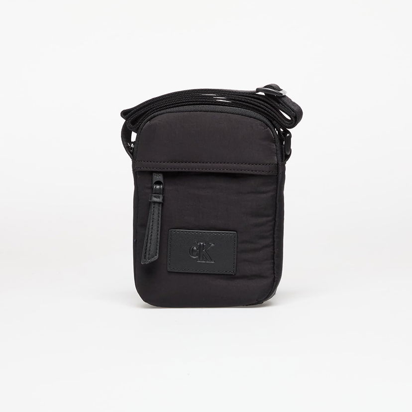 Skuldertaske CALVIN KLEIN Calvin Klein Jeans Metro Nylon Reporter Bag Sort | LV04G3089G UB1