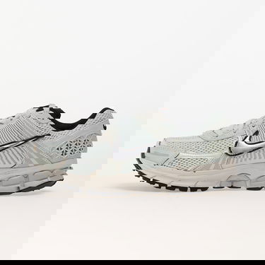 Sneakers og sko Nike Zoom Vomero 5 Light Silver Chrome W Grøn | FN6742-001, 0