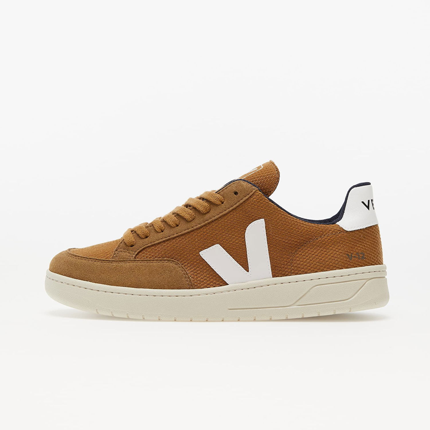Sneakers og sko Veja V-12 "Mesh Tent/ White" Brun | XD0102814B, 0