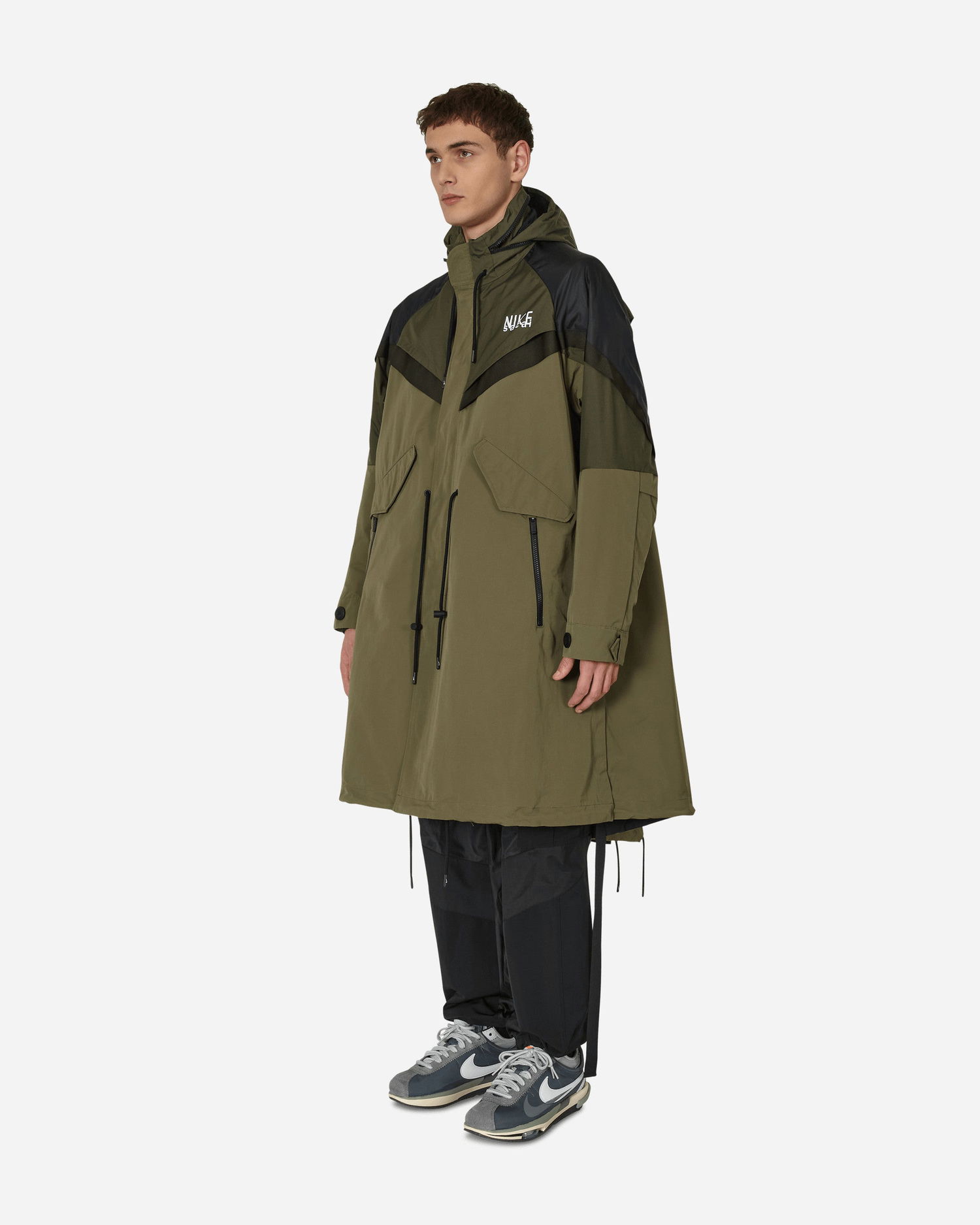 Trenchcoat Nike Sacai x Trench Jacket Grøn | DQ9027-222, 1