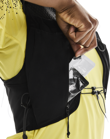 Rygsæk On Running Ultra Vest Pro + 2 flasks Sort | 2uf30130553, 2