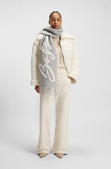 Tørklæde BOSS Wool-blend Scarf with Script Logo and Fringes Grå | 50558654, 1