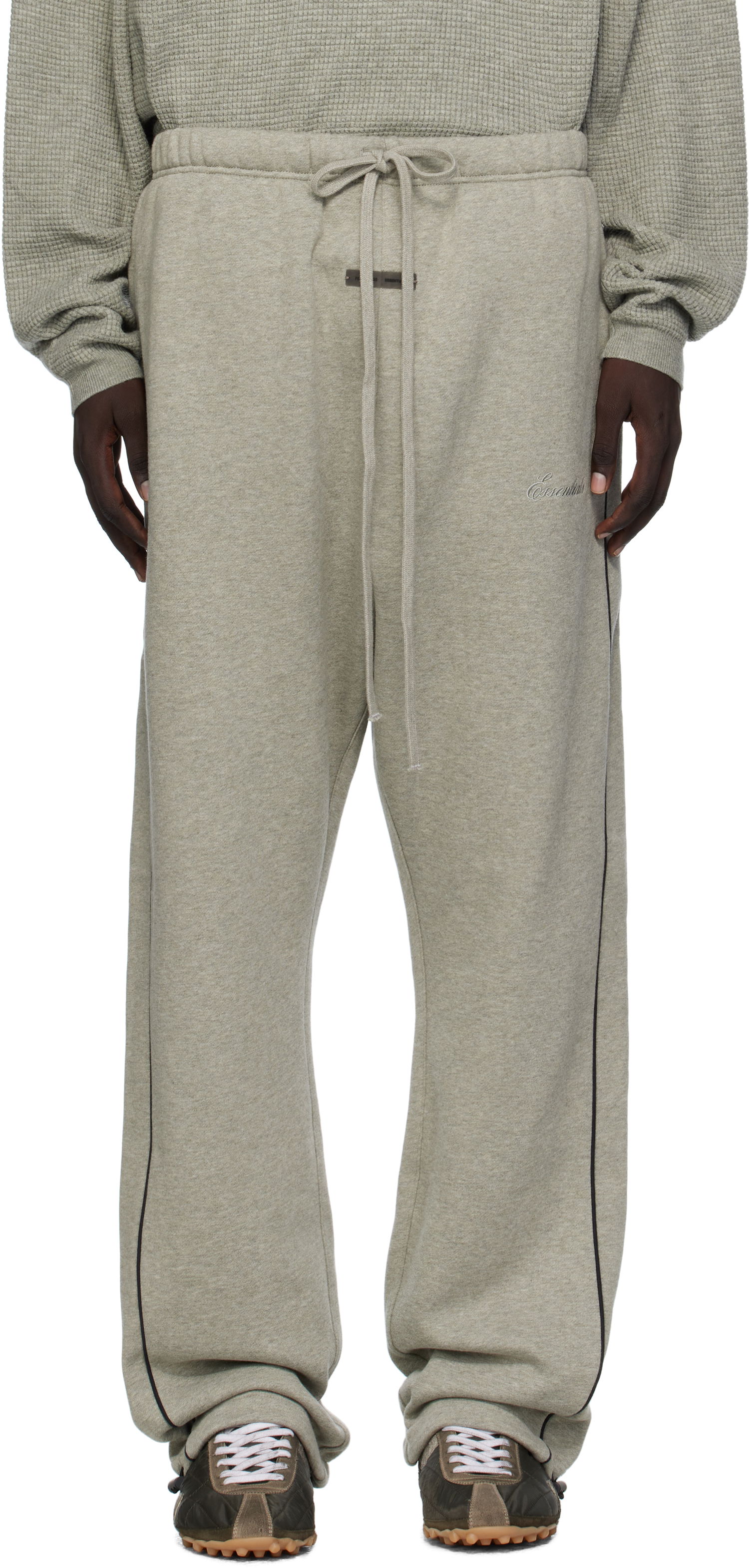 Joggingbukser Fear of God ESSENTIALS Relaxed Fleece Piping Sweatpants Grå | 130SP258065F, 0