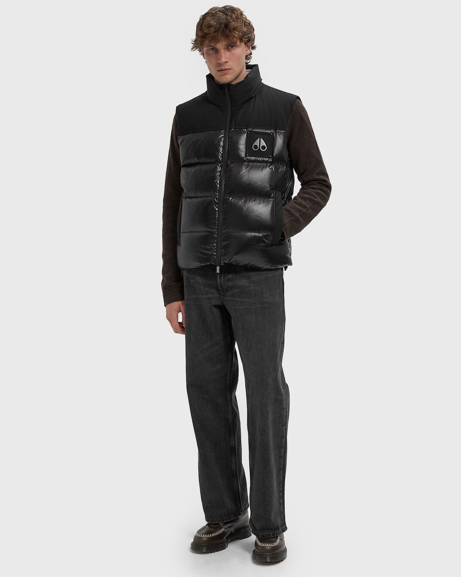 Vest Moose Knuckles Victory Peak Down Vest Sort | M34MV482-292, 1