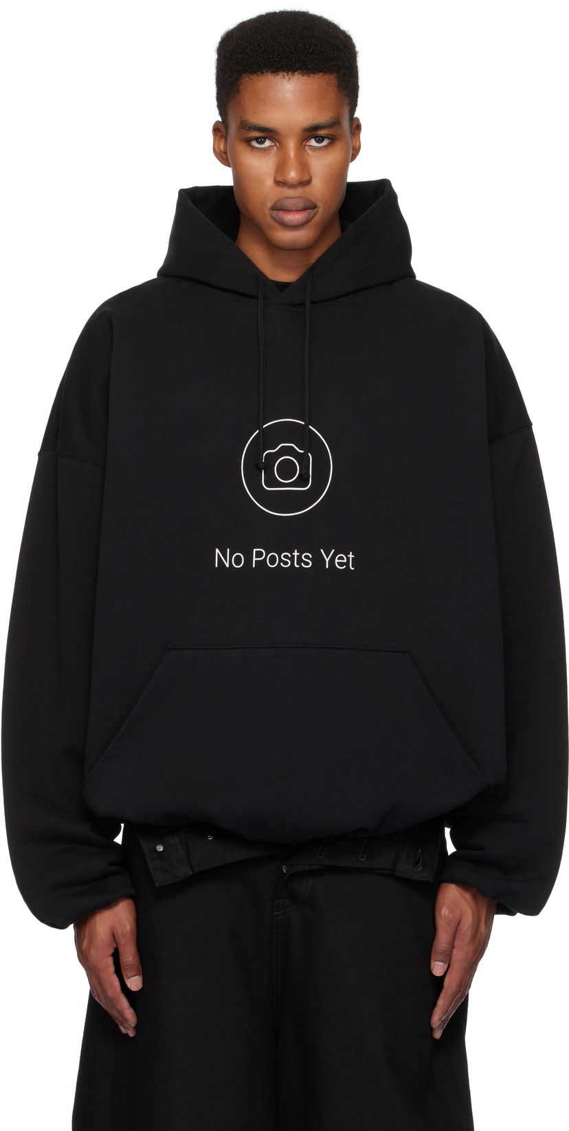 Sweatshirt VETEMENTS 'No Posts' Cropped Boxy Hoodie Sort | UA66HD660B