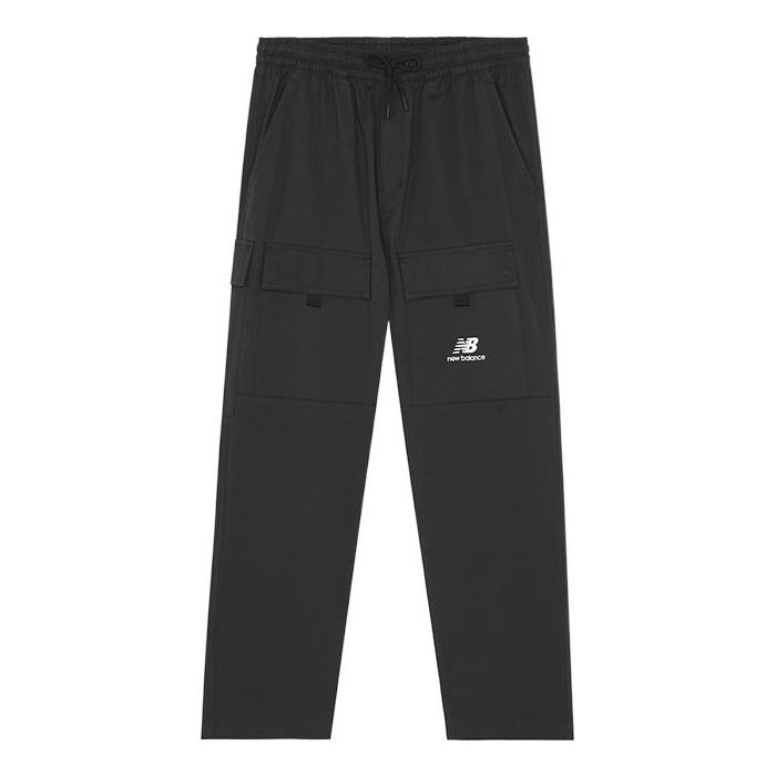 Cargo bukser New Balance Cargo Pants Sort | AMP13396-BK