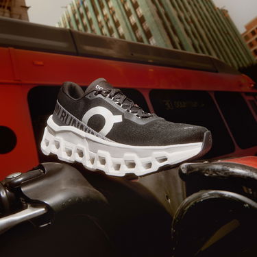 Sneakers og sko On Running Cloudmonster 2 Sort | 3we10111197, 5